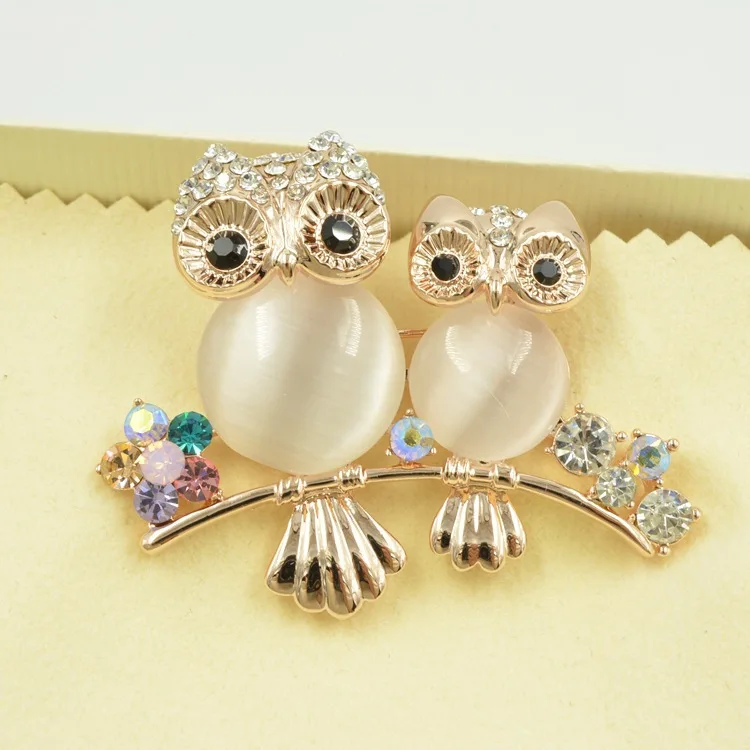 

2017 Hot Selling Boutique Retro Owl Brooch Cat's Eye Stone Animal Couples Brooch Suit Accessories