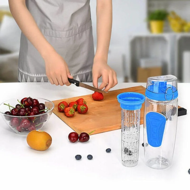 Fashion 1000ml Fruit Infusing Infuser Water Bottle BPA Free Plastic Sports Detox Health Strawberry Milk Water Bottles