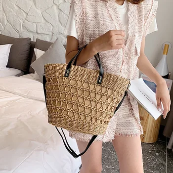 

Fashion Portable Bucket Bag Straw Beach Holiday Woven Bag Shoulder Messenger Bag