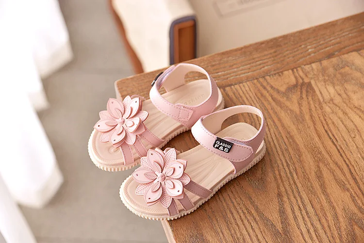 JGSHOWKITO Girls Sandals Fashion Brand Soft Kids Beach Sandals With Flowers Sweet Princess Children Floral Sandals High Quality