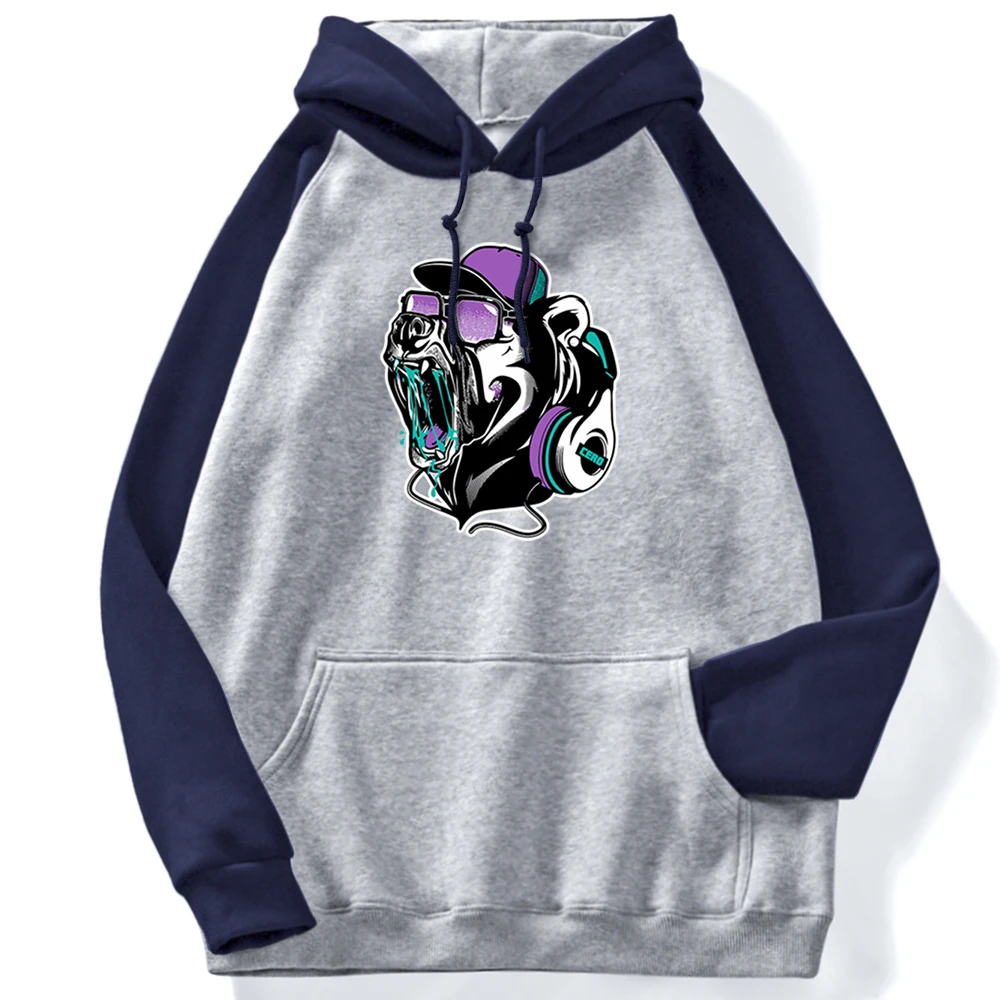 

Roaring Dj Bear Printing Cute Women Raglan Hoodies Hip Hop Streetwear Womens Pullovers Fleece Fashion Hooded Sweatshirt Woman