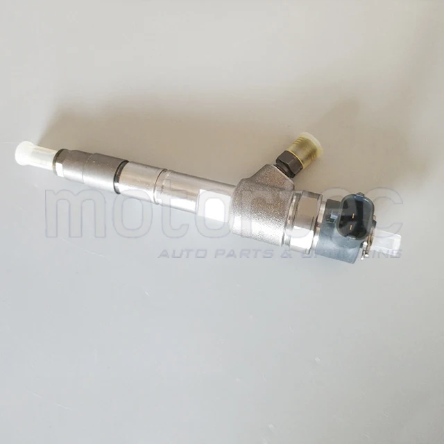 

Топливный инжектор в сборе 0445110293 1112100-E06 для двигателя Great Wall 2.8TC,2.5TC