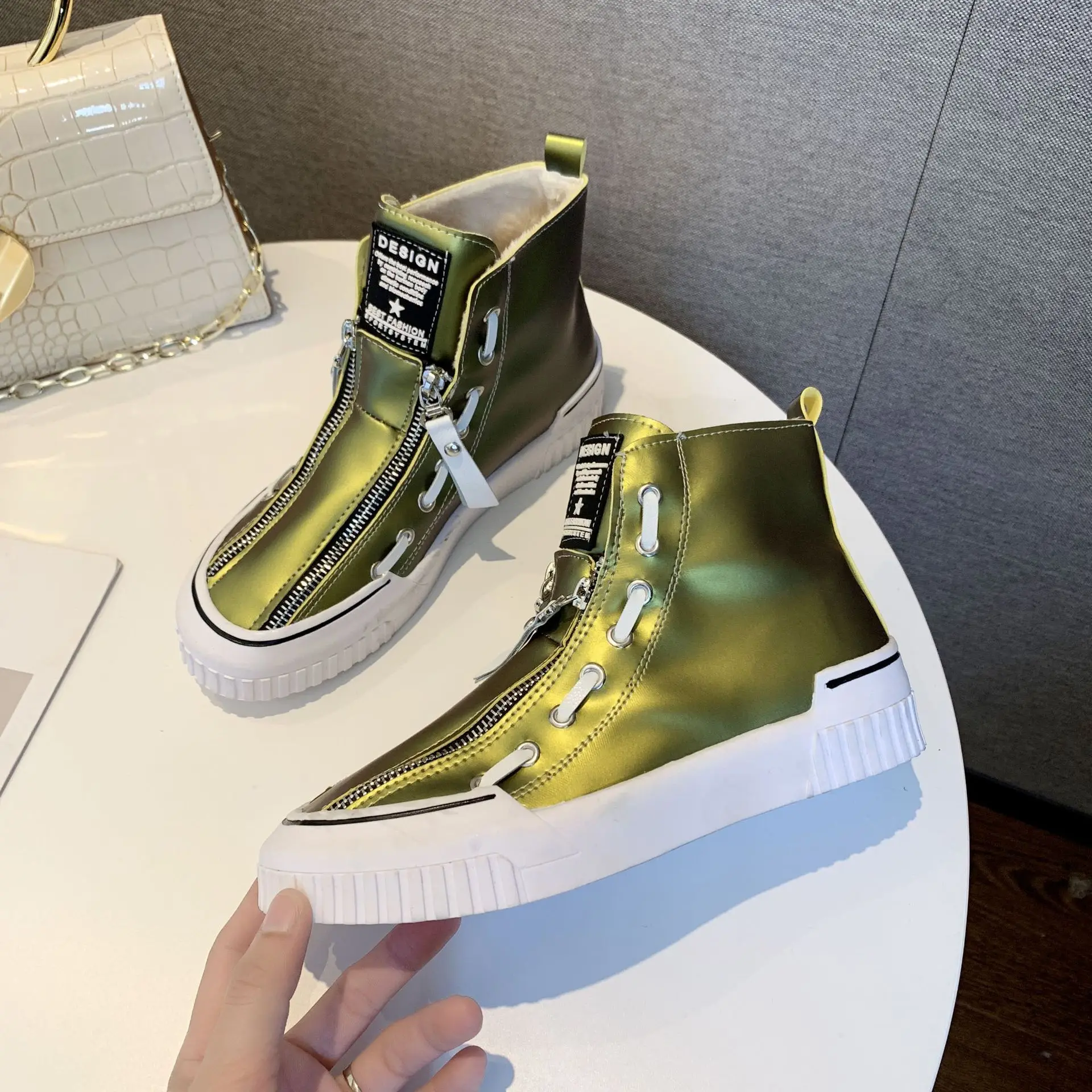 Winter Glitter Color Women High-top PU Sneakers Female Sports Skateboarding Shoes Zipper Plus Velvet Shoes Boots Wild Sneakers