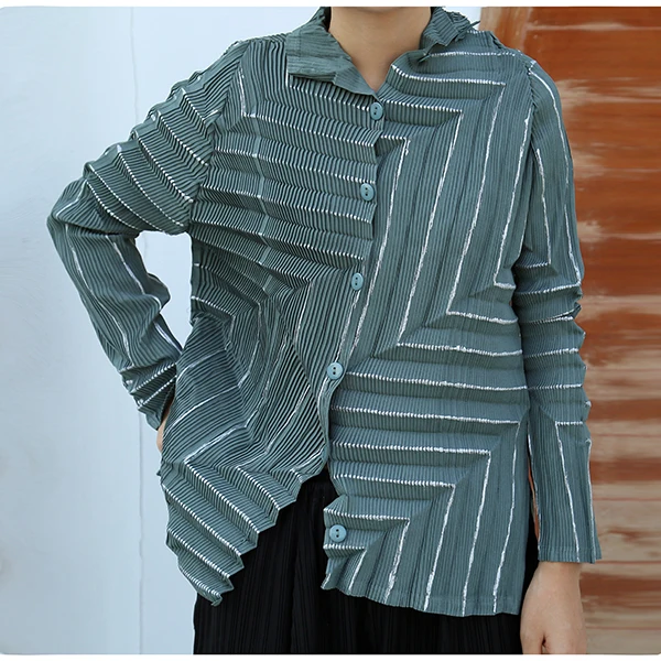 pea green color Текстурированная рубашка плиссированная рубашка ручной плиссированные MIYAKE складки рубашки для мальчиков - Цвет: pea green color