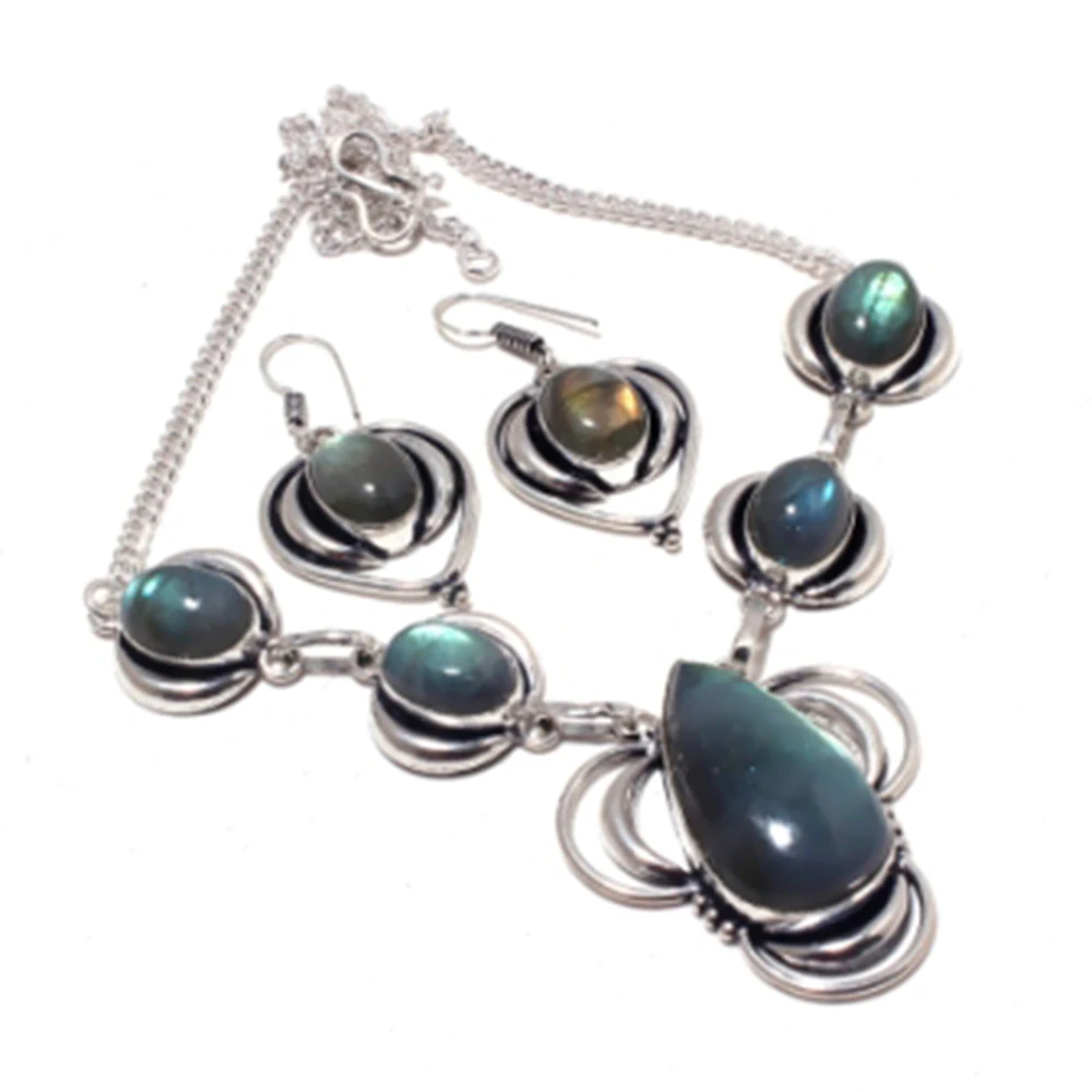 

Labradorite Necklace + Jewelry Set Silver Overlay over Copper , 45.7 cm, N4309