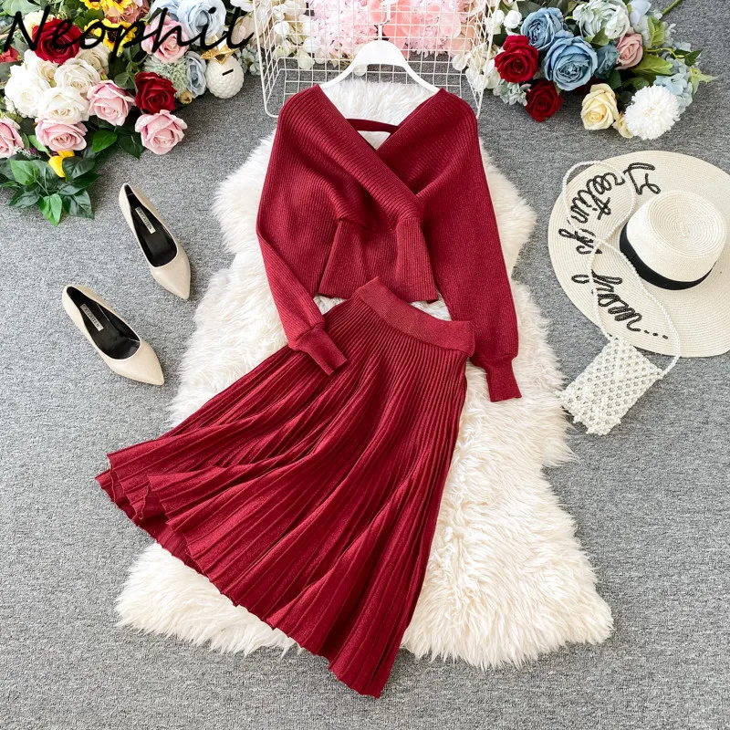 Neophil 2024 Winter Knitted Thick Elastic Bawting Long Sleeve Short Sweater + A-Line Pleated Midi Skirts 2 Pieces Sets DS211212