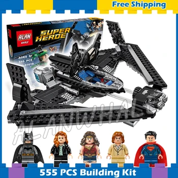 

555pcs Super Heroes Batman Movie Superman Battle Wonder Woman 07019 DIY Model Building Blocks Gifts Sets Compatible with Lago
