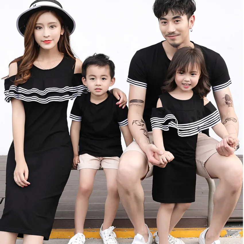 Mother Daughter Dresses Off Shoulder Princess Beach Dress Father Son Outfits Top Summer Family Matching Striped T Shirts