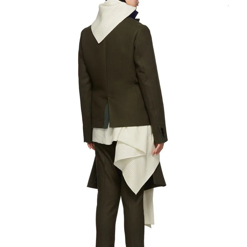 12195792394_1334963911