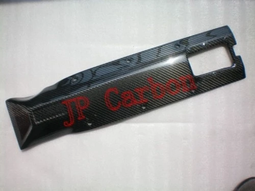 

Carbon Fiber Spark Plug Cover for Nissan Skyline R32 R33 R34 GTR