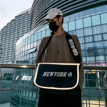 

2020 New Men's Single Shoulder Bag Personalized Reflective Crossbody Short Travel Package Large Capacity Book Bag B843