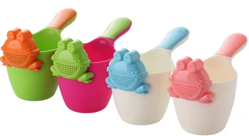 

Cute Cartoon Frog Baby Shower Water Spoon Infant Bath Flusher Baby Shampoo Cup Bath Wash Cups Wash Head Floating Toy