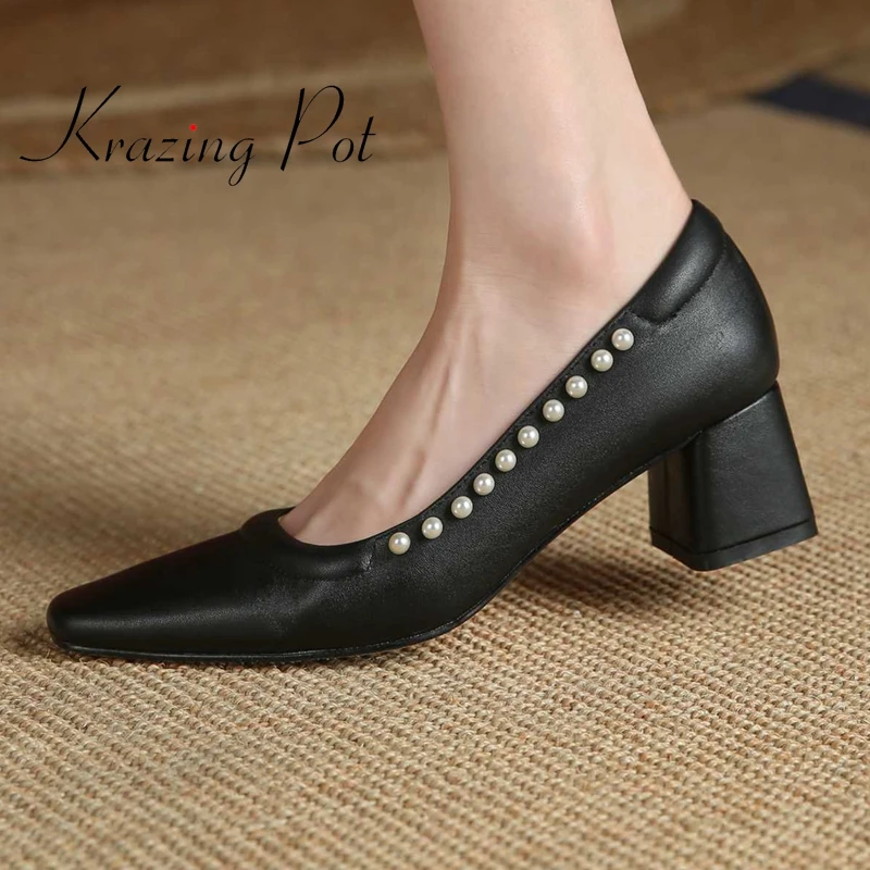 Элегантные туфли-лодочки из натуральной кожи с квадратным носком на высоком