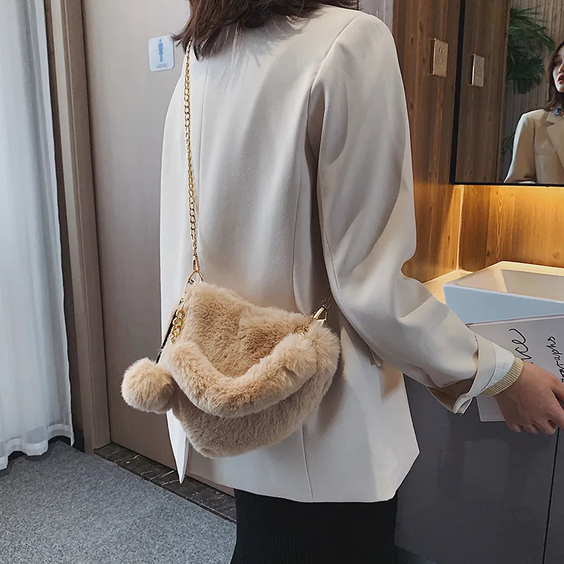 Women Crossbody Bag Plush Heart Handbag Winter long Chain Teenager Girl Storage Organizer Shoulder Bags Shopping Bag