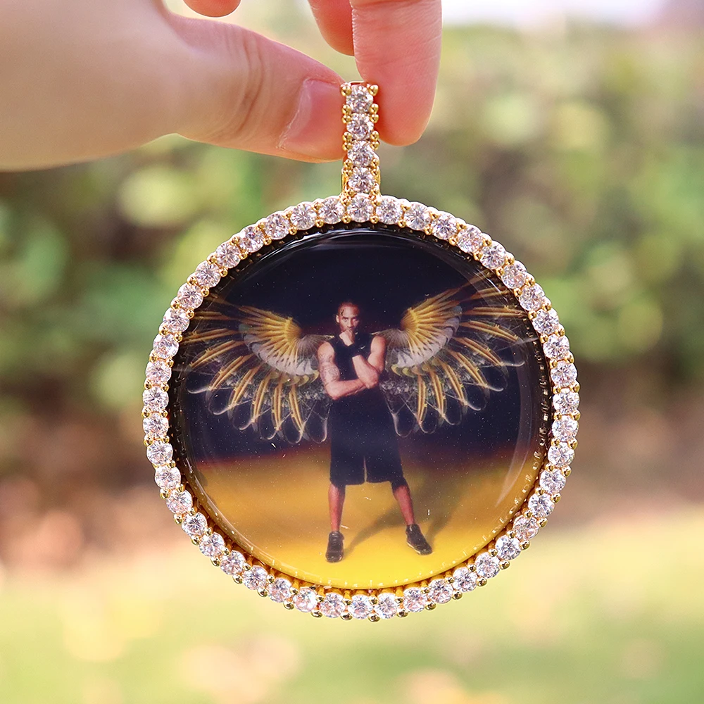 D&Z Custom Photo Pendant