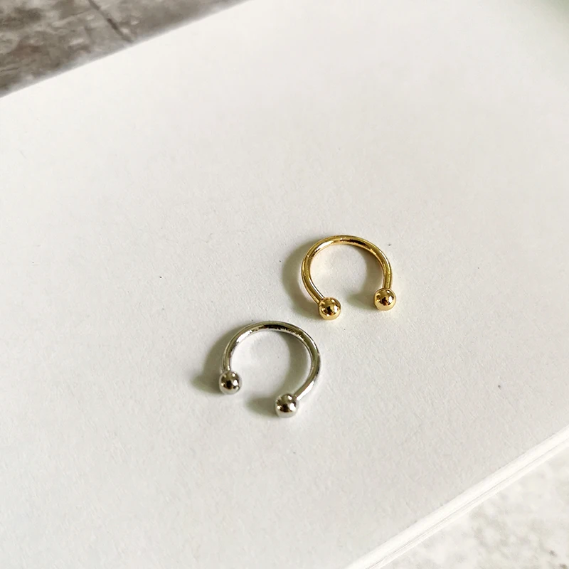 gold 1 silver 1 GHIDBK маленькие в форме C серьги с золотым шариком клипсы минималистичные геометрические полукруглые серьги-кольца массивные серьги - Metal Color: gold 1 silver 1