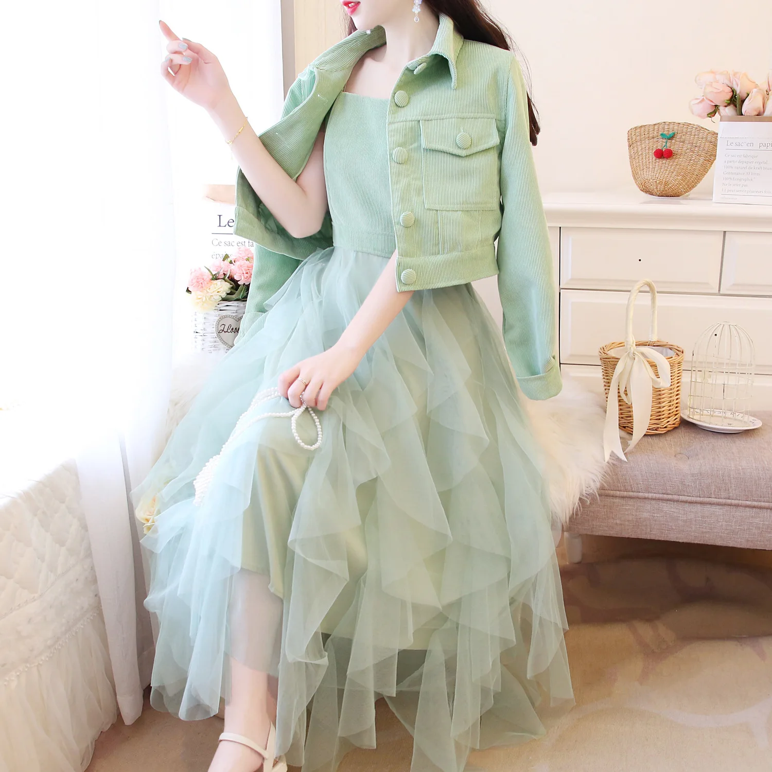 

Corduroy Short Coat Tops + Camisole Gauze Vest Skirt Two Case Suit Dress Case
