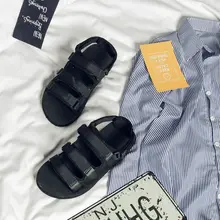 Новинка года; летние сандалии; Мужская сетчатая обувь; Повседневная пляжная обувь на нескользящей подошве; удобные сандалии и шлепанцы в римском стиле с мягкой подошвой