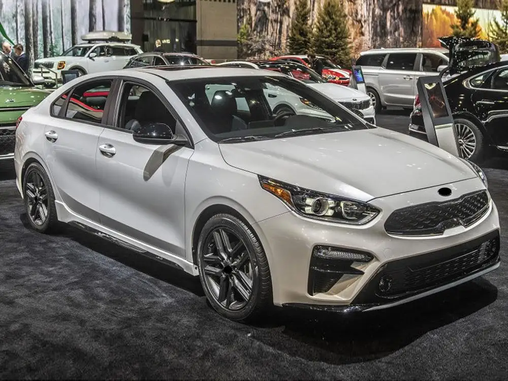 Автомобильная полоса для порога Kia Forte аксессуары протектор педали автомобиля
