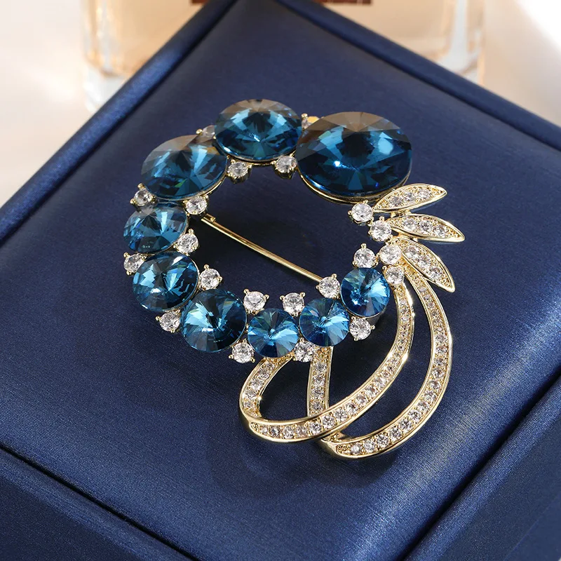 New Austrian Crystal Women&amp#39s Brooch Blue Wreath Brooches Clothing Pin Accessories Birthday Gift for Wife | Украшения и