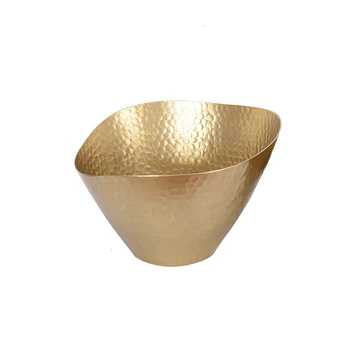 

Manual Golden Pound Spot Metal Flowerpot Utensils Decorate Fruit Tray Template House Soft Flower A Living Room Ornament
