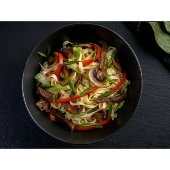 

Egg noodles with beef and vegetables Sharp