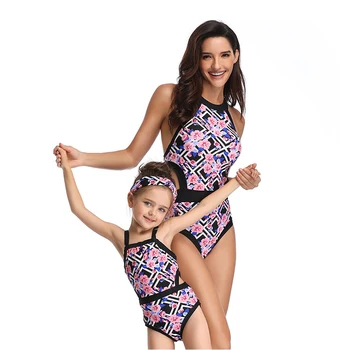 

2020 New One-Piece Mommy And Me Swimsuit Bikini Set Summer Beach Holiday Family Matching Swimwear Mom Daughter Swimsuit