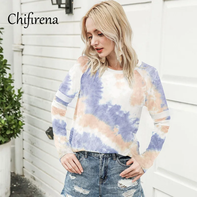 

Chifirena Autumn Spring Tie Dye T Shirts Women Casual Long Sleeve Tee O Neck Loose Fitting Tops Irregular Hem T Shirts Outfits