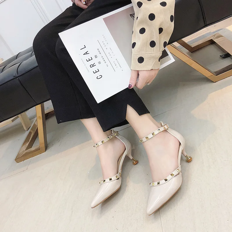 

Summer New Style WOMEN'S Shoes Rivet Versatile Sandals Women's 2019 Korean-style Low Top Thin Heeled Pointed-Toe Explicit Thin H