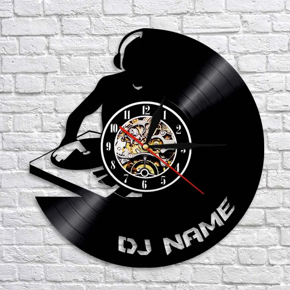 DJ Man скретч проигрыватель музыкальная стена искусство домашний декор DJ настенные часы пользовательское имя виниловая запись настенные часы рок-н-ролл DJ подарок