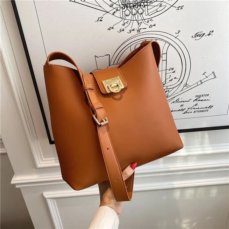 

2021 Chain High Capacity Handbags Travel Luxury Hand Bag Female Large Shoulder Bag Designer PU Leather Shoulder Bags For Women