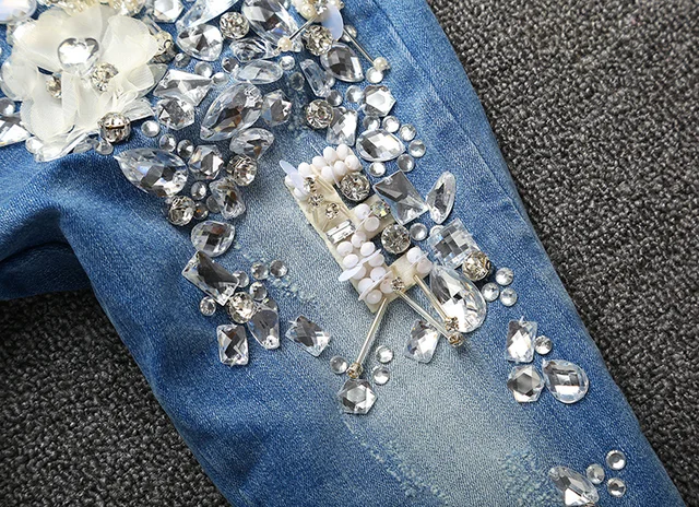 New women diamond drilled hole jeans woman pencil pants women Jeans Ripped  denim trousers with Rhinestone Denim Pants Woman 201223