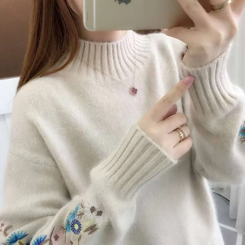 2020New Hot Women Half Turtleneck Embroidered Sweater Female Loose Knitted Pullover Autumn Winter Ladies Casual Jumper pull