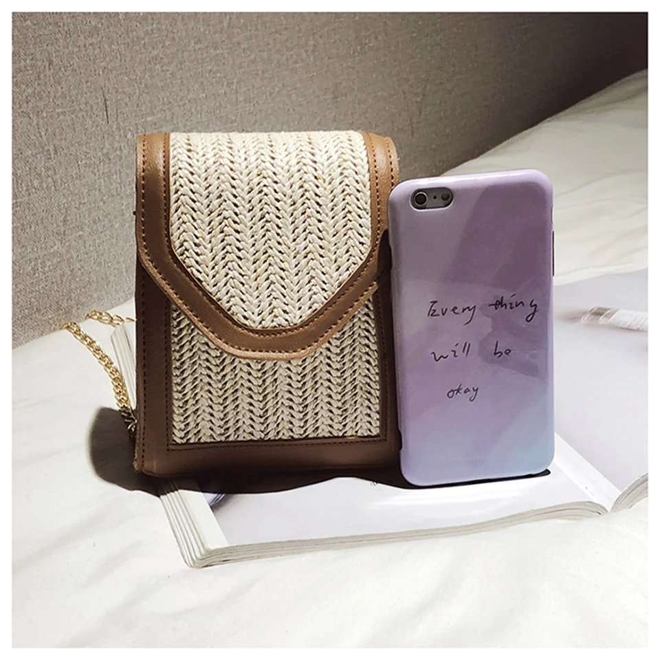 Рисунок 3 - Мини цепочка соломенного цвета через плечо