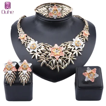 

Women Luxury Dubai Gold Color Flower Crystal Necklace Earring Ring Bracelet Wedding Party Jewelry Set