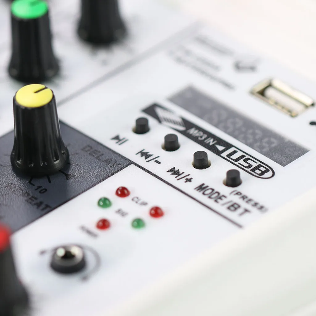 Multi-purpose 4-channel Audio Mixer USB Mixing Console DJ Sound Card 48V Phantom Power Home Music Recording Webcast Small Mixer