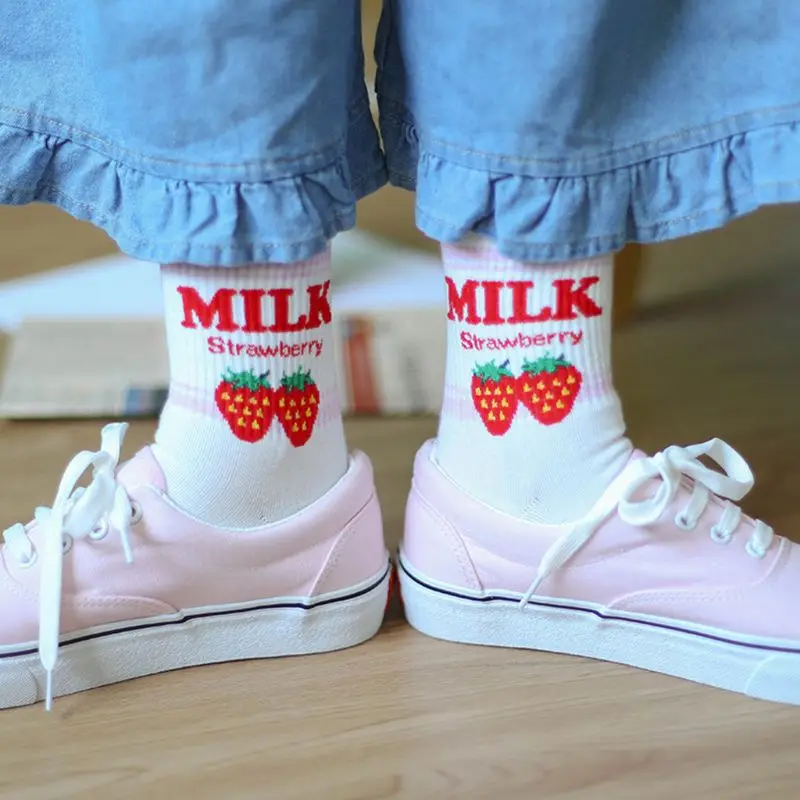 2 пары, Kawaii, сладкая молочная клубника, женские носки унисекс для девочек, Harajuku, яркие цвета, QX2D