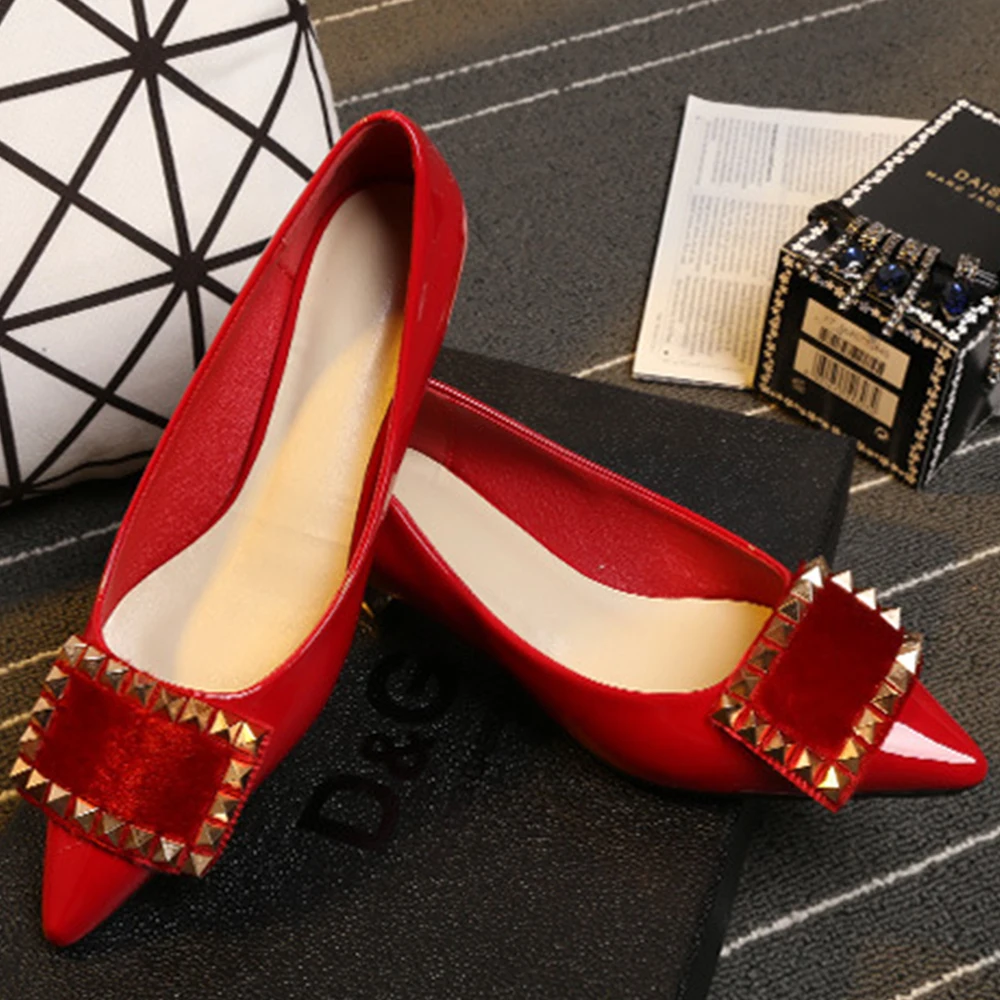 Г. Новая обувь женские пикантные леопардовые брендовые дизайнерские винтажные туфли с заклепками на низком каблуке с острым носком, большие размеры, обувь для вечеринок