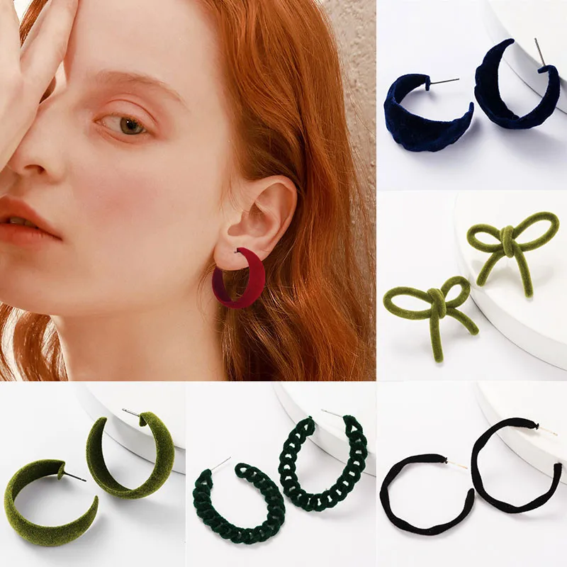 Pauli Manfi 2019 New Autumn and Winter Metal Gold Velvet Multicolor Irregular Bow C-shaped Fashion Personality Simple Earrings | Украшения