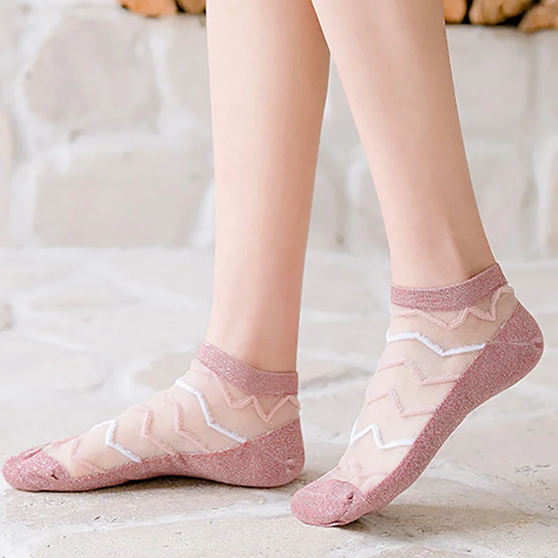 

2020 New Women's Shiny Cotton Socks Female Spring Summer Glass Filament Breathable Lady Boat Sock Fashion Striped glitter Socks