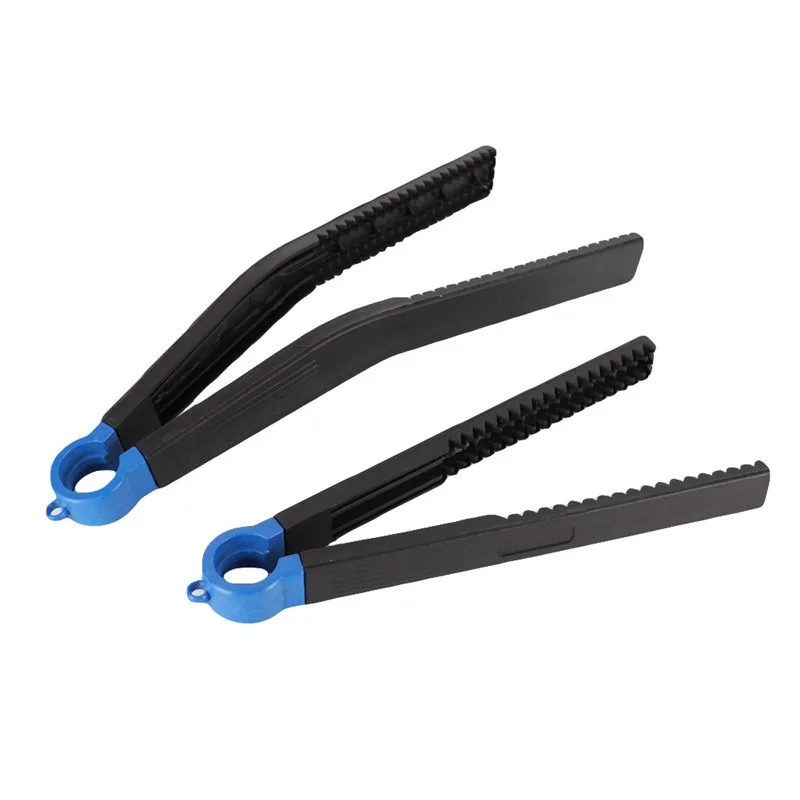 1 Pcs Fishing Grips Fish Grabber Body Clamp Holder Hand Controller Multi Functional Plastic Clip Tool Portable Gripper Pliers