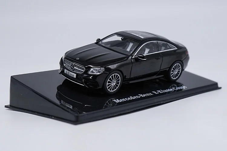 1:43 E300 E-KASE Coupe модель сплава автомобиля статические высокой моделирования металлические модельные автомобили с оригинальной коробкой