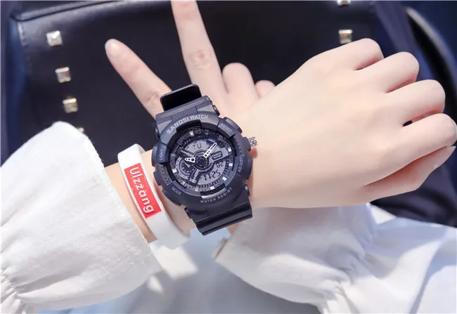 Часы, в студенческом стиле; Ins Лидер продаж Корейская версия простой тренд шок Мода Водонепроницаемый для активного отдыха и развлечений, электронные часы, часы, наручные часы с механизмом - Color: black