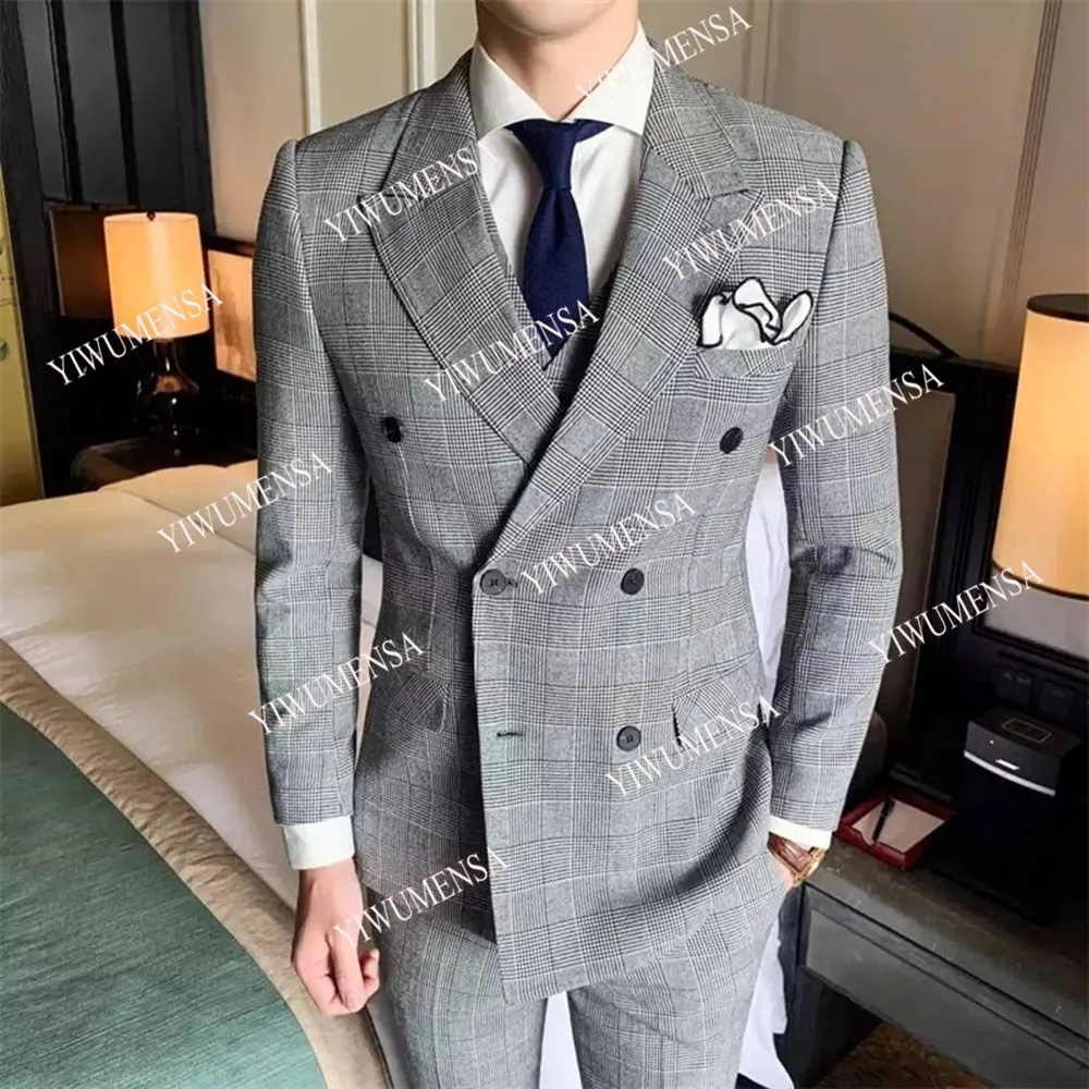 

Double Breasted Business Suit Men Grey Plaid Checked Jacket Pants 2 Pieces Banquet Evening Party Wedding Tuxedos Plus Size Dress