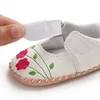 Baby Girl Shoes Newborn Toddler Boy Soft Handmade Rubber Sole Embroidered Flower Infant First Walkers Princess Baby Crib Shoes 2