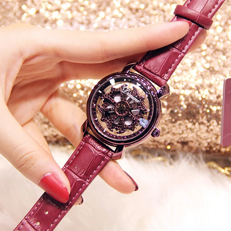 

Women Starry Sky Watch Luxury Magnetic Buckle Mesh Band Quartz Wristwatch Female Rose Gold Diamond Watches