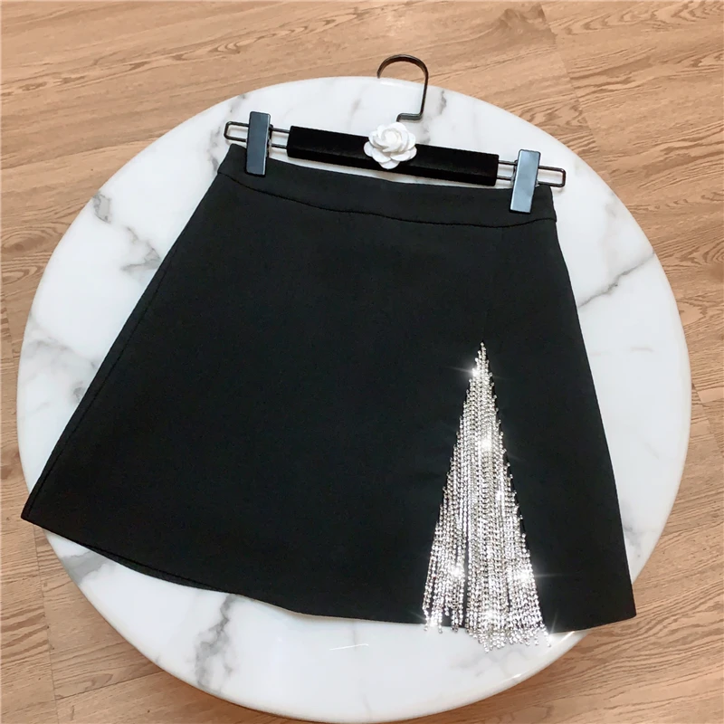

Elegant All-match Black Shorts Women 2020 Summer Flash Diamond Critical Flash Rhinestone Chain Slim High Waist Skirt Lady Skirts
