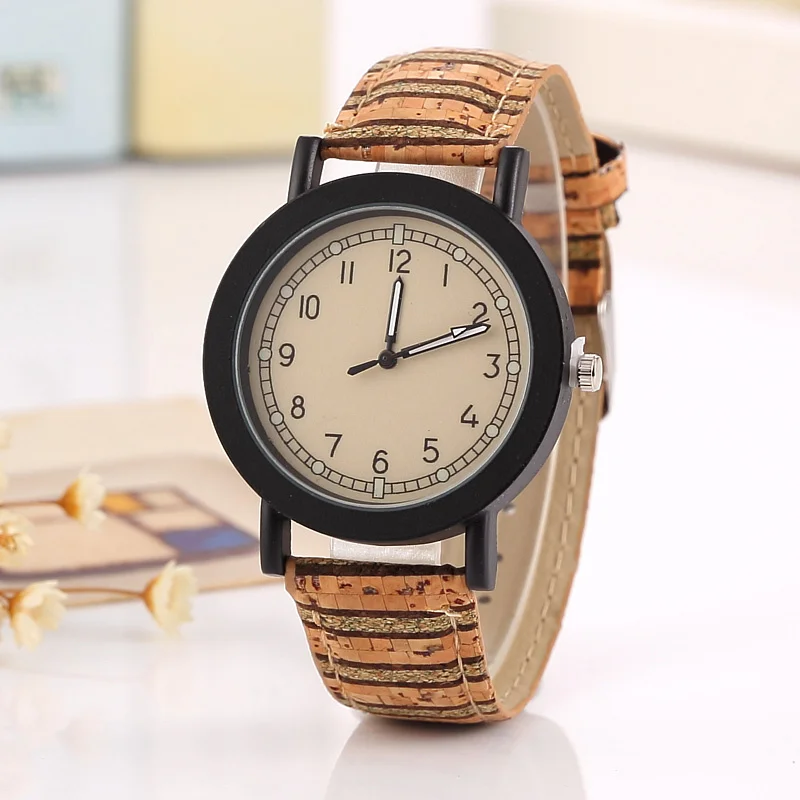 Unisex Flower Surface Wood Grain Leather Watch