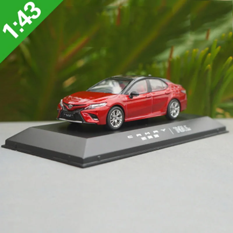 1:43 Масштаб восьмого поколения Camry спортивный Литой Сплав модель автомобиля металлический автомобиль игрушечный дисплей сувенир детский подарок домашнее шоу - Цвет: red B