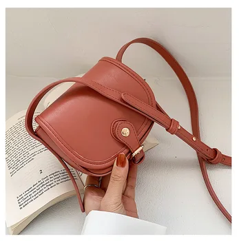 

Girls Shoulder Bag 2020 New Fashion Semi-Circular Saddle Bag Vintage Messenger Bag